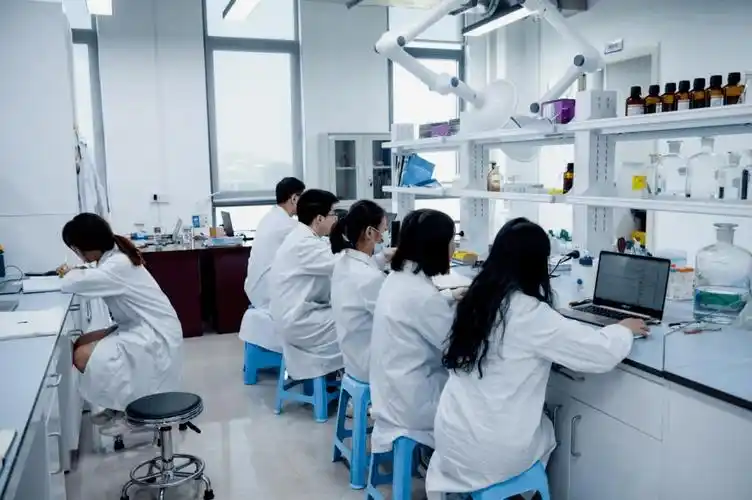 让自己变得更加智慧通过"热爱学习科研"医美……专注完成每一个实验