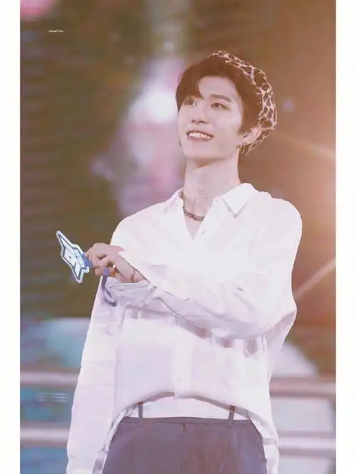 范丞丞笑得好甜0909