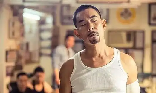 回顾6位情史干净的已婚男星,个个与原配白头到老,长的相守47年