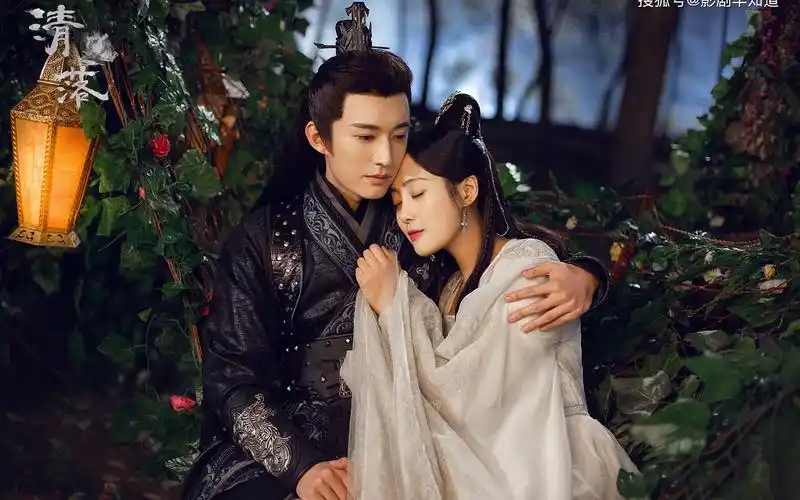 昨晚看到了严公子@李欣泽  不同情况下可爱的一面