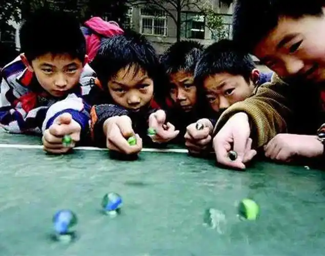 80后童年回忆图片(80后的童年回忆看完流泪)(10)