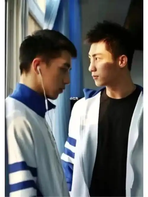 因为假期,无意间翻到一部评论区都说好看的电视剧,没想到,黄景瑜演啥