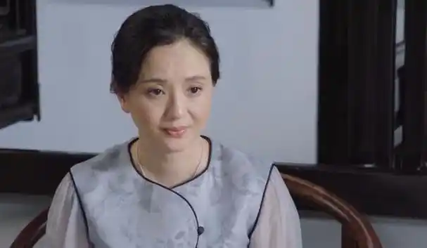 41岁金莎终于放弃扮嫩中年扮相气质惊艳演技不输刘琳原版