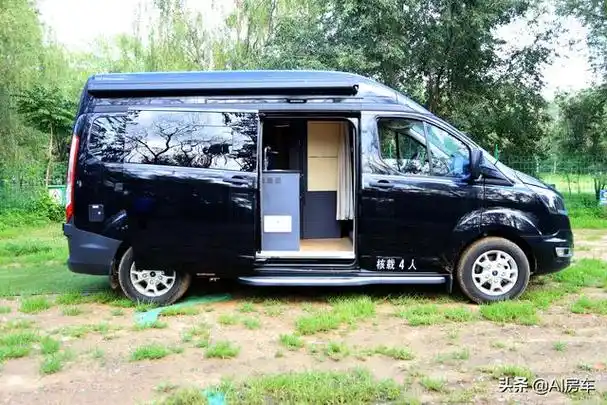 上汽b型房车最新款6座:国产制造比保姆车还强(4)