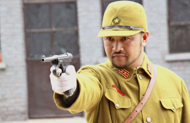 日本军队中大佐,相当于我国什么级别军衔?难怪日军人人抢着做