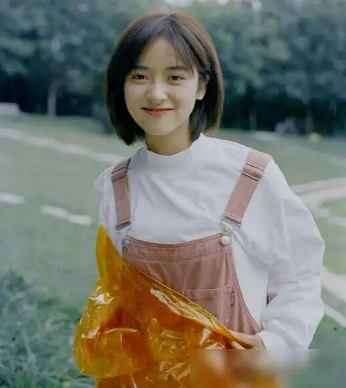 沈月仙侠大片曝光,接长发,穿古装又飒又美,比日系风更有高级感|短发