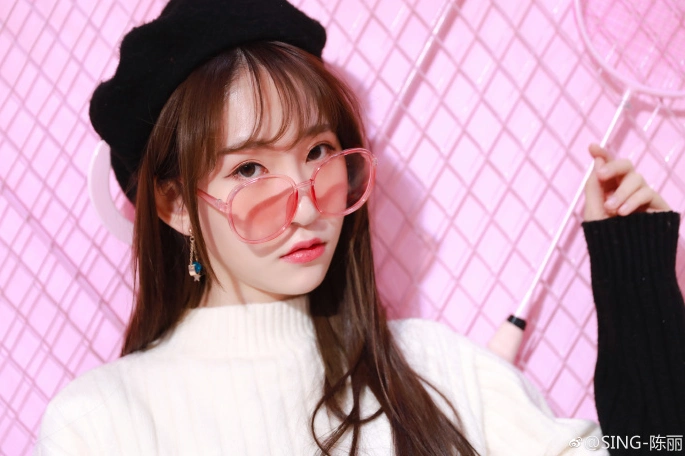sing-陈丽晒出一组少女风十足的写真,甜的让人醉!
