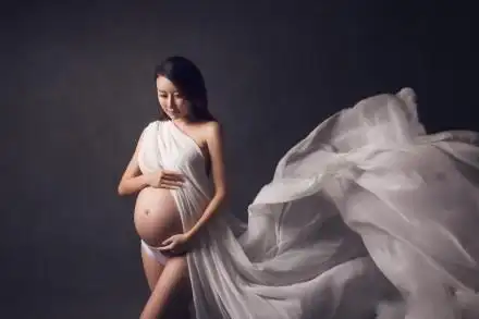 初为人母的毛俊杰发文感谢自己的家人,并首次曝光自己怀孕期间拍摄的