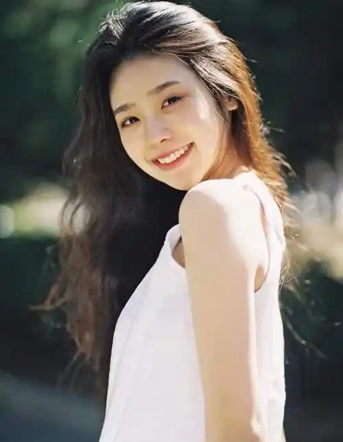 特别治愈的笑容图片