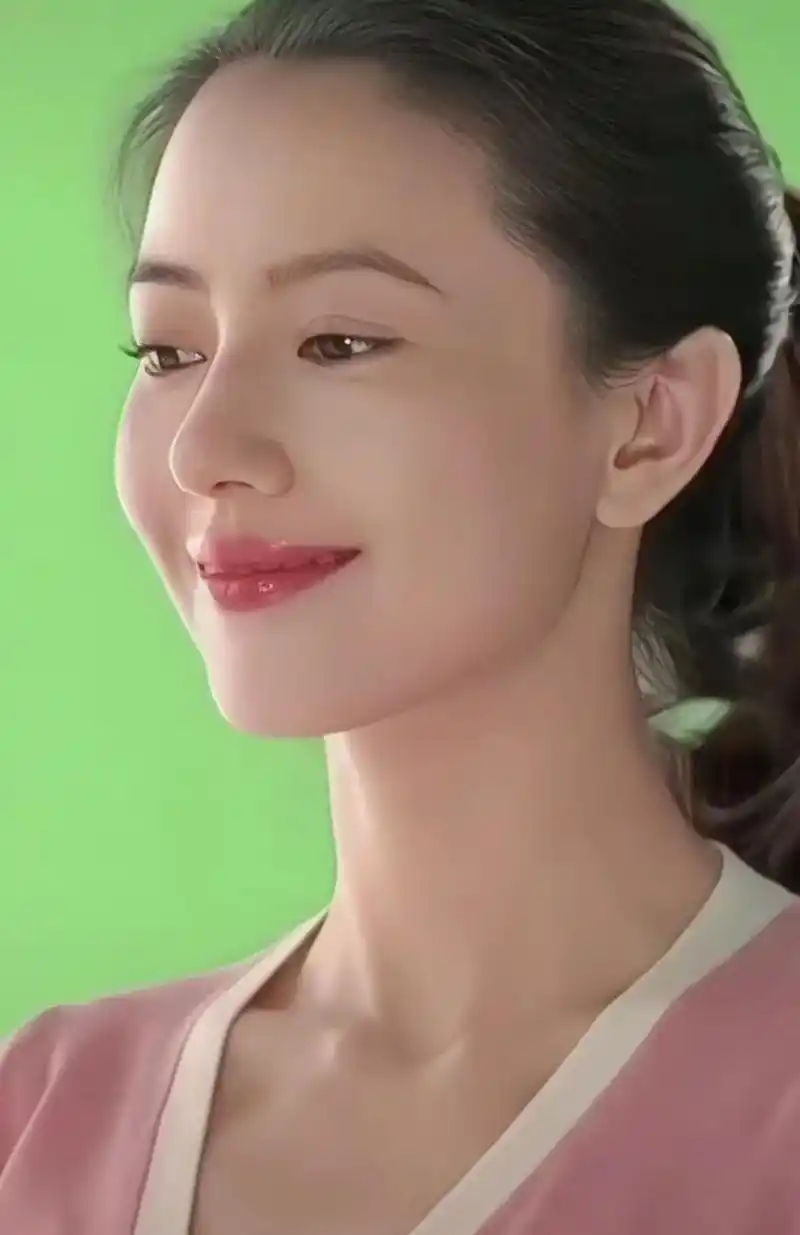 高圆圆 高清壁纸太漂亮了[我想静静][我想静静][我想静静]喜欢就收藏