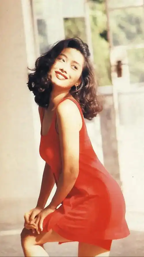 紫霞仙子扮演者朱茵清新自然美丽娇小朱茵年轻时期照片合集