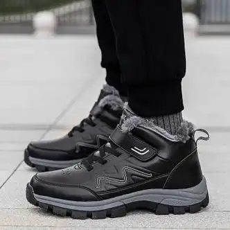 雪地靴男大码45老人鞋冬季加绒保暖大棉鞋中老年爸爸运动高帮靴子黑色