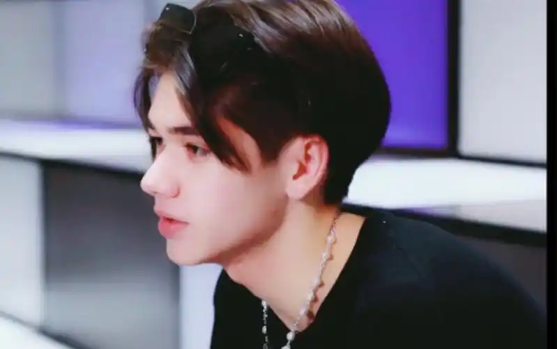 庆怜为创4学员手绘t恤创造营2021大岛日记物料