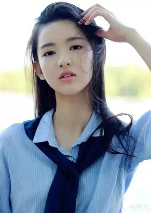 "北舞校花"王玉雯曾出演《遇见你真好》校花凌彩彩