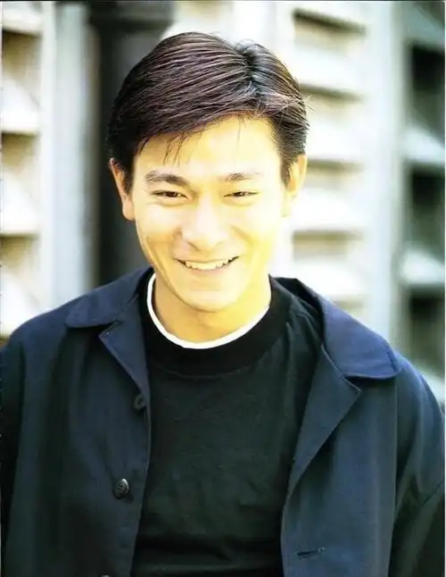 刘德华出道40年粉丝集体换头像安排仪式感分享和偶像小故事