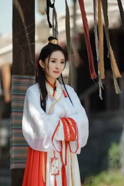 《密室大逃亡》上演三生三世回忆杀,杨幂古装造型再次登场