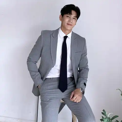 韩国东大门韩版西服男套装修身休闲外套上衣潮流小西装两件套帅气