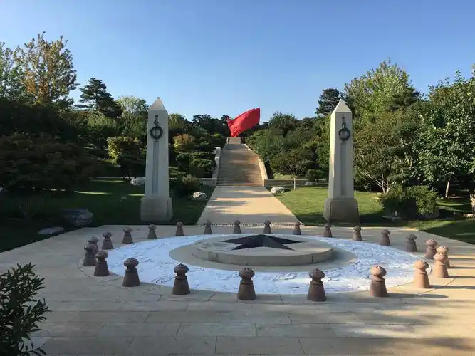 八宝山革命公墓新建的烈士纪念园 - 美篇