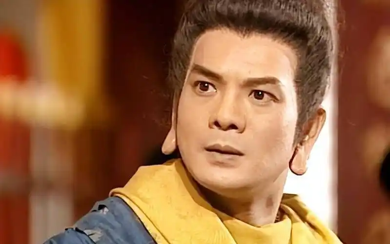 "鸠摩智"扮演者李国麟晒居住证,现长居福州,称能买社保太方便_因为