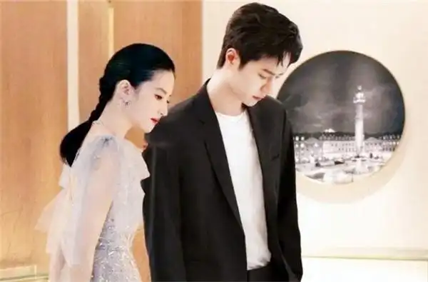 继赵丽颖之后,王一博又要合作刘亦菲,看到合作方式:太激动了!