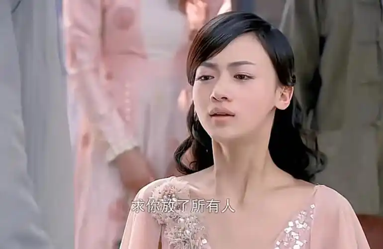 重温烽火佳人我发现杜允唐对青萍的爱不过是男人的见色起意