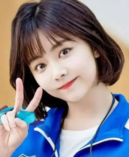 因《甄嬛传》被熟知,今因热剧创巅峰_谭松韵_小时候_父母