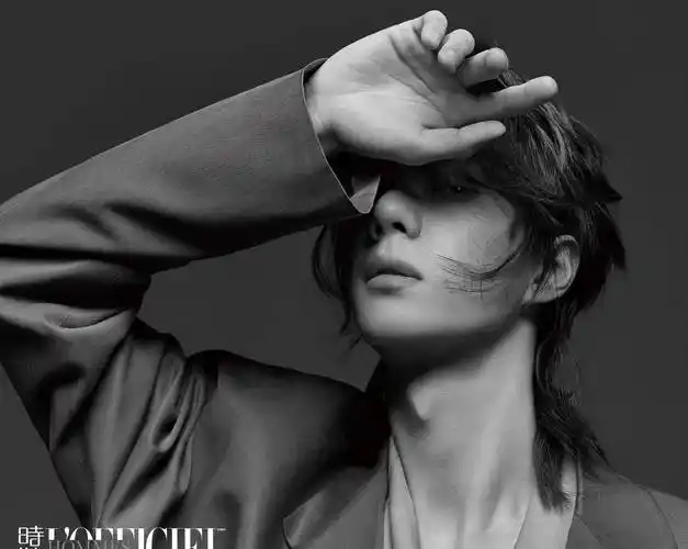 龚俊,王一博,王凯,易烊千玺,太苏了!_弟弟_双手_视频