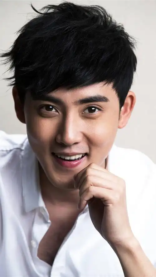 张睿白衬衫帅气写真