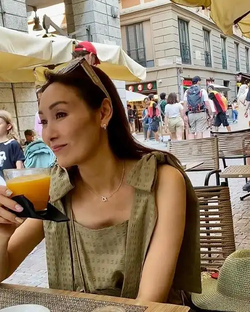 郭可盈意大利度假9495到米兰咯7315