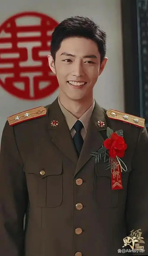肖战王牌部队身着不同时期军装的顾一野
