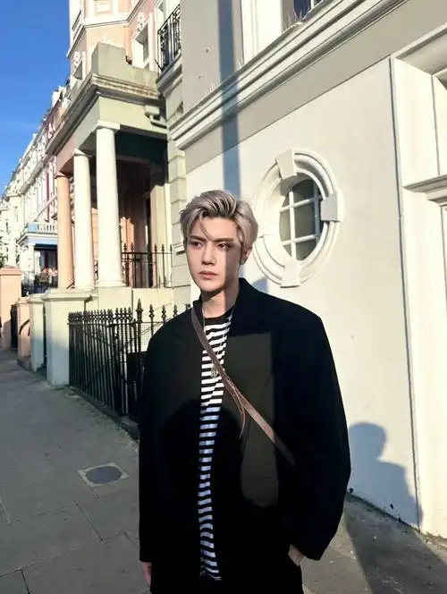 男生韩系三七分发型修颜又有型 杭州烫发