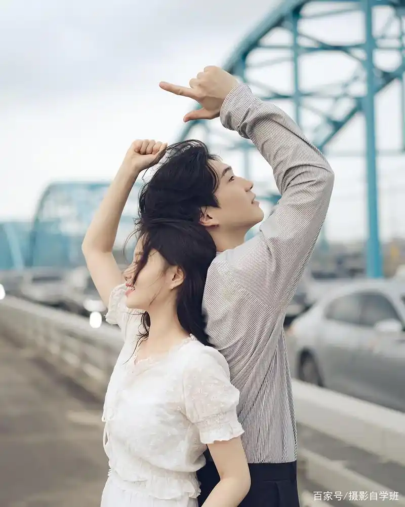 夫妻情侣拍照咋摆姿势,这10组案例,帮你夫妻照片优美好看