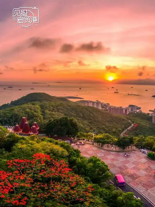 三亚鹿回头风景区夕阳美景.通讯员蓝洁 摄