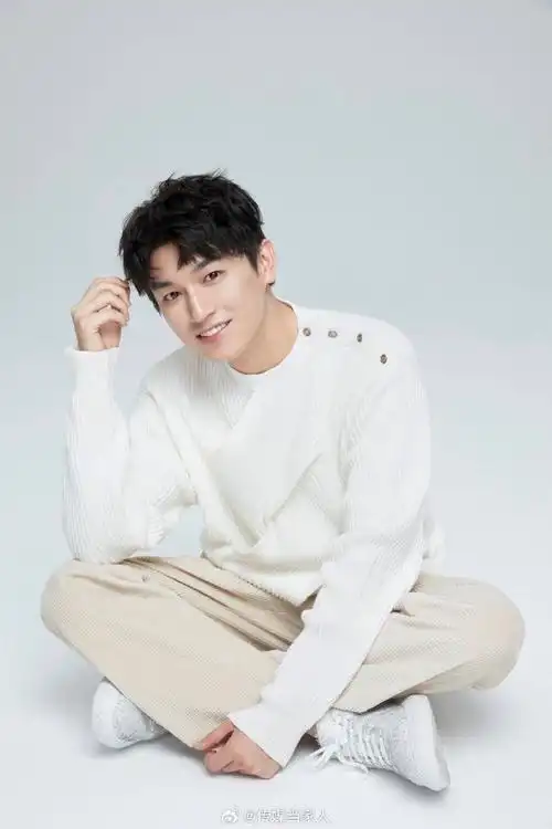 尚世影业,慈文传媒,灵河文化 联 合 出 品,张萌,卫立洲 执 导,杨旭文