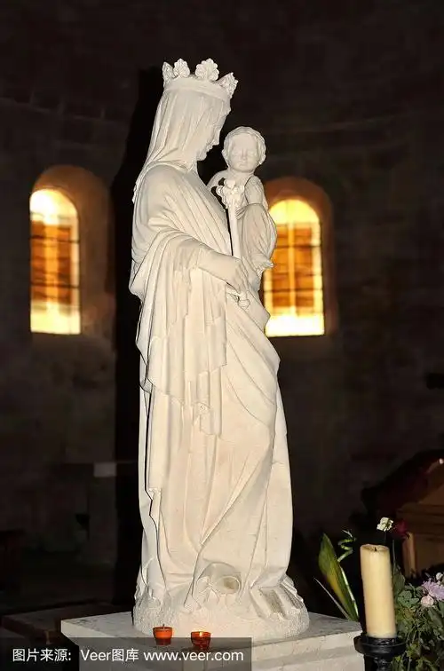 圣母院的圣母玛利亚雕像sénanque