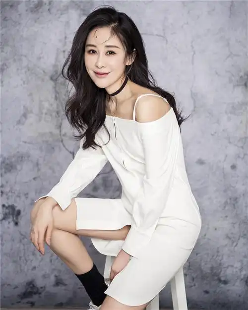 周扬经纪人是谁怎么联系周扬肖像代言明星代言报价