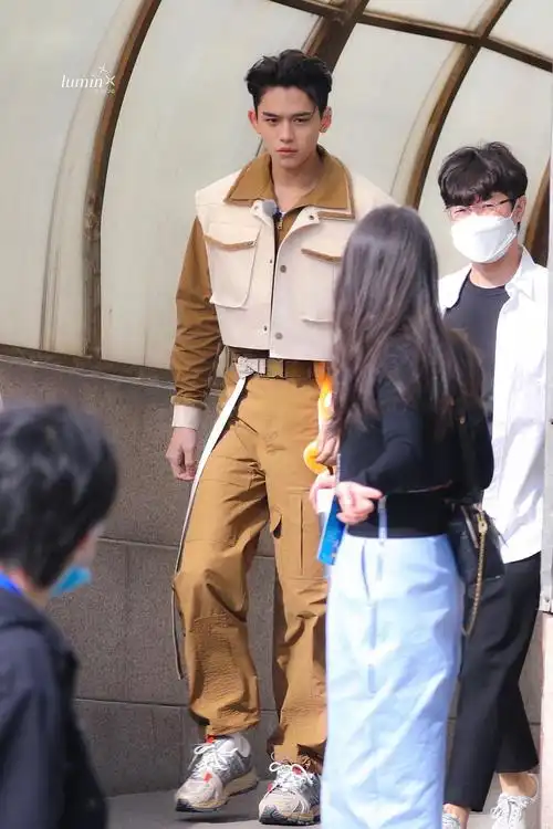 黄旭熙奔跑吧济南路透