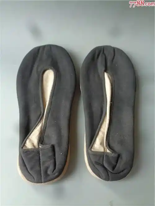 民国时期老布鞋一双