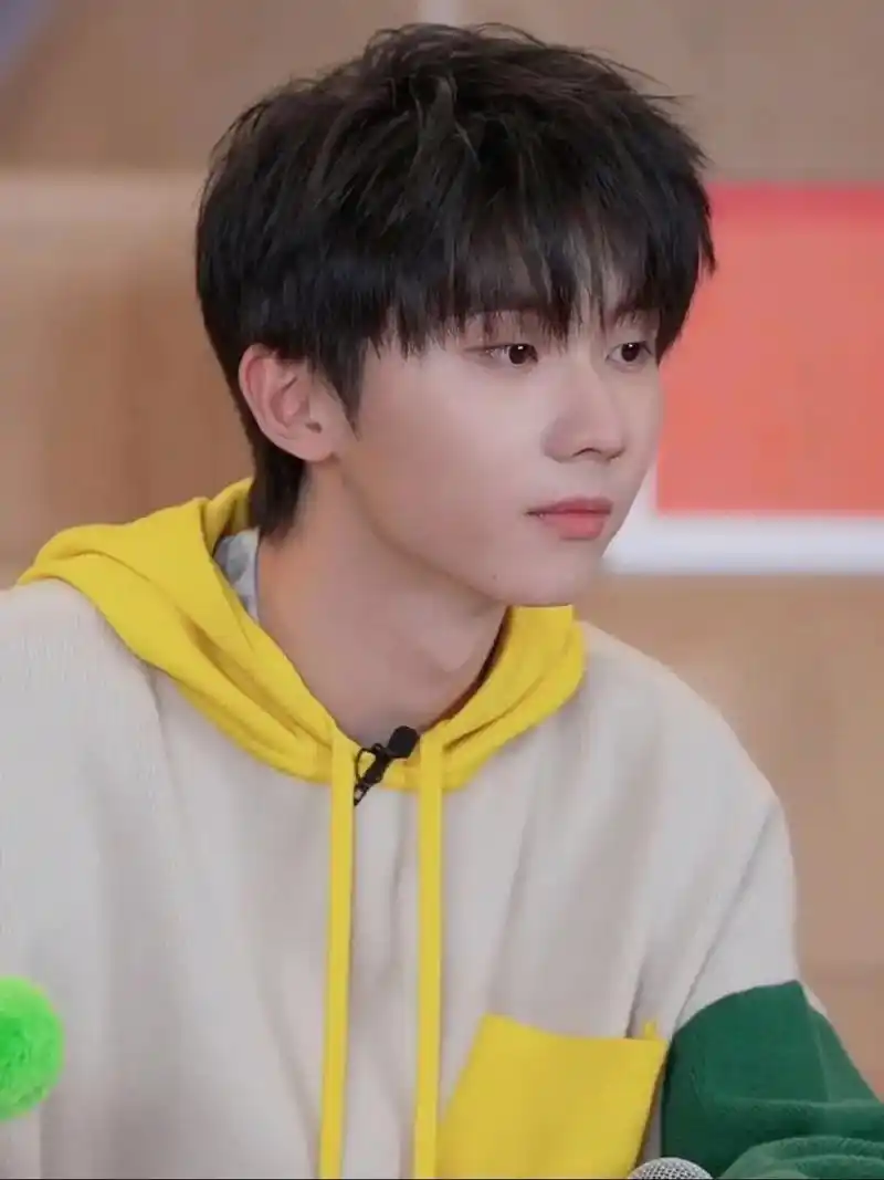 好喜欢的一组图片#马嘉祺 #向全世界安利 #少年感 #养成系 - 抖音