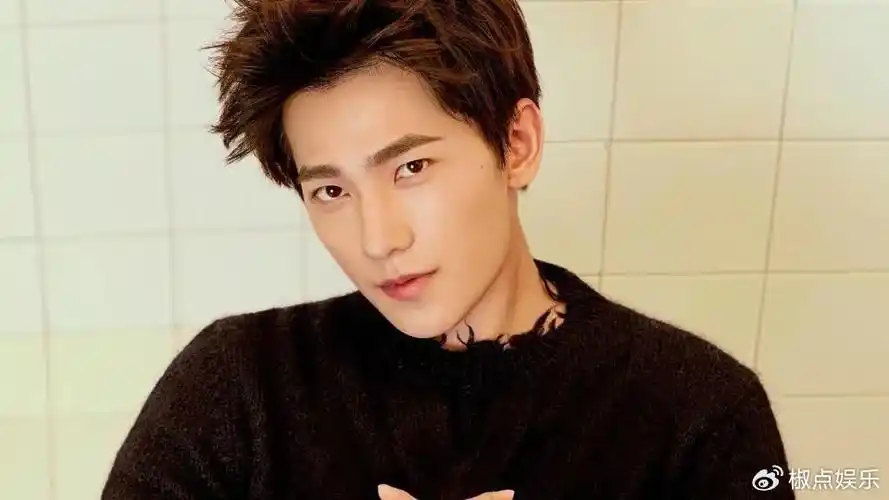 杨洋6大绯闻女友:最大36岁,最小24岁,一个比一个年轻漂亮