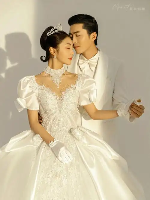 贵族公主亲临好喜欢的气氛感光影婚纱照