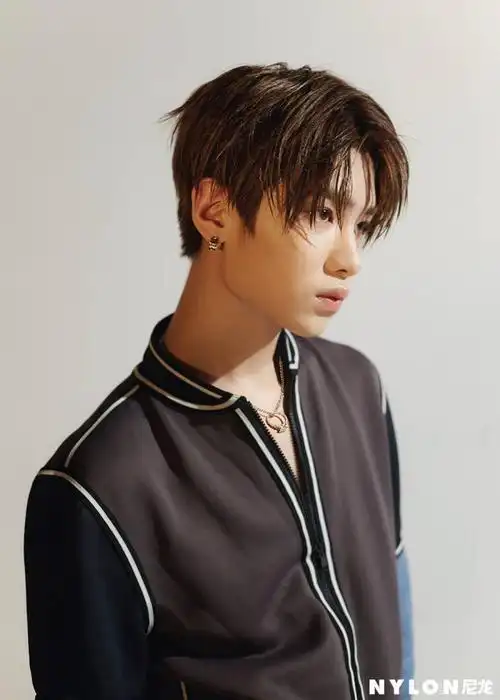 蔡徐坤 陈立农 范丞丞 justin黄明昊 林彦俊 朱正廷 王子异 小鬼