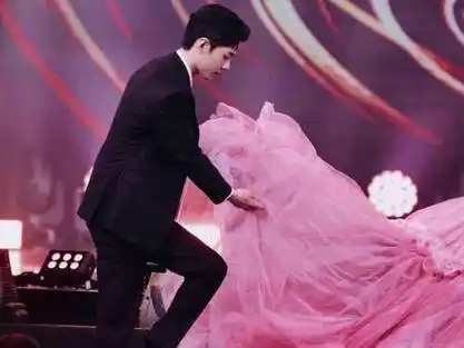 终于不再是提个寂寞了!|肖战|杨紫_新浪新闻