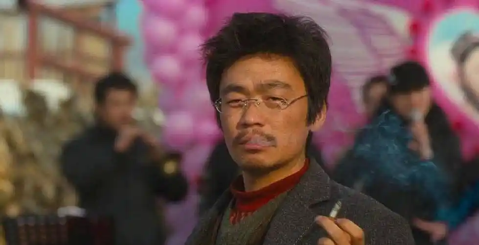 这些帅哥的抽烟姿势,刘德华很帅,有人抽的空虚寂寞_陈道明_电影