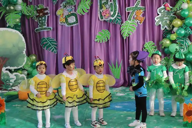 铁路小学附属幼儿园小二班第十四届童话剧,第四届情景剧～精彩演出