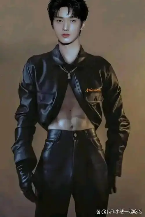 时代少年团全员腹肌照