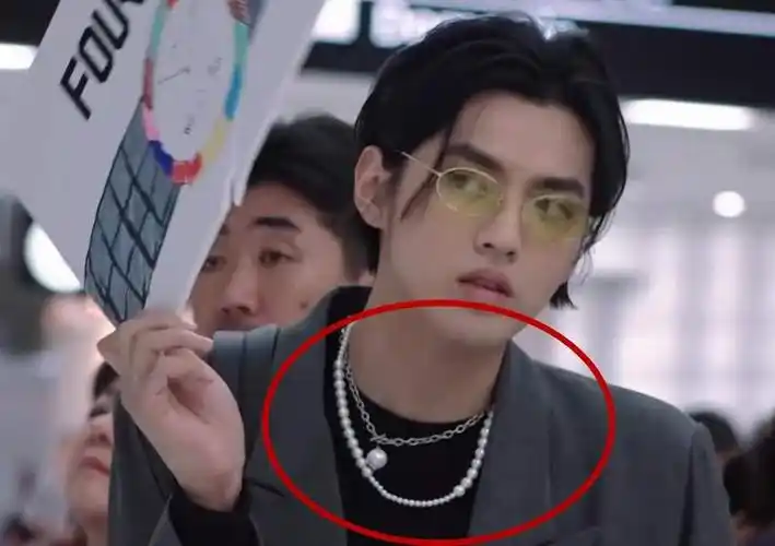 925银 潮流合伙人吴亦凡同款珍珠项链欧美嘻哈贝珠锁骨链男女饰品