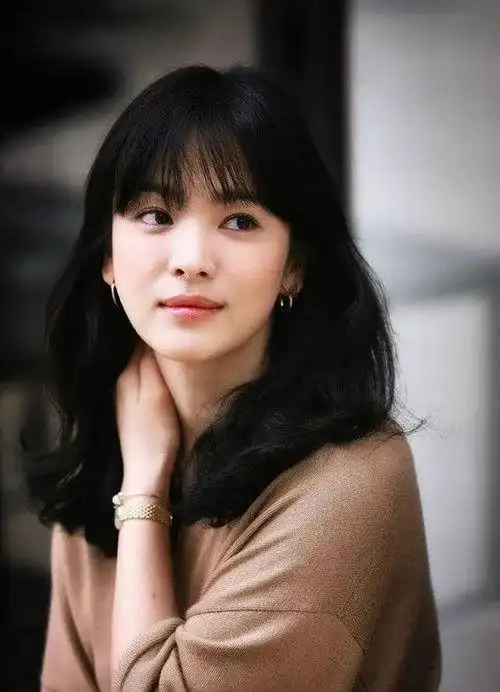 韩国女艺人名字有哪些(十大模特出身的韩国女星)(9)