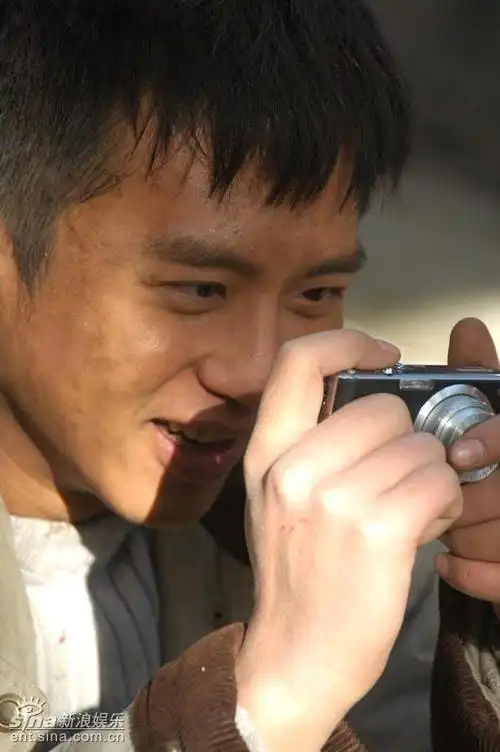 资料图片:电视剧《甜蜜蜜》拍摄花絮(8)