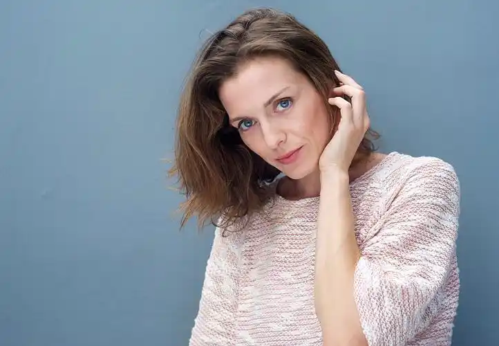 魅力,女人,姿势,手捋头发,特写,头像_高清图片_全景视觉